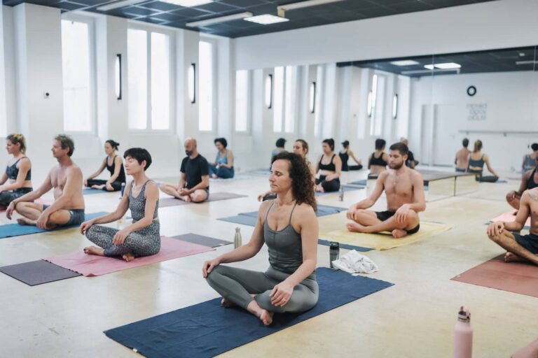 yin au hot yoga studio à Marseille